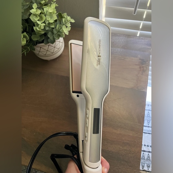 Remington 2” Flat Iron / Hair Straightener gold - Picture 1 of 6
